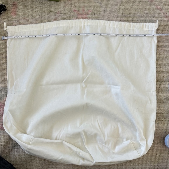 Ferragamo large dust bag - Picture 2 of 2